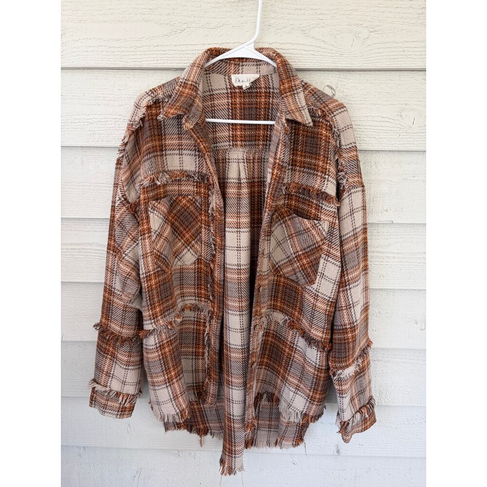 Oli & Hali Plaid Shacket Fringe Raw Hem Oversized Jacket Size Small - Picture 2 of 8